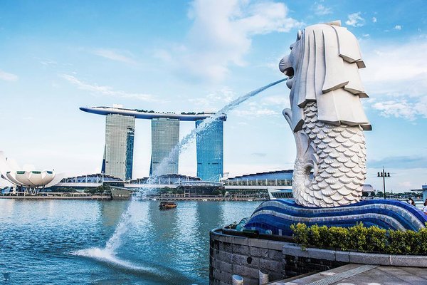 tượng sư tử biển Singapore
