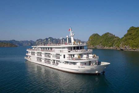 Du lịch Hạ Long - Ngủ du thuyền và khách sạn