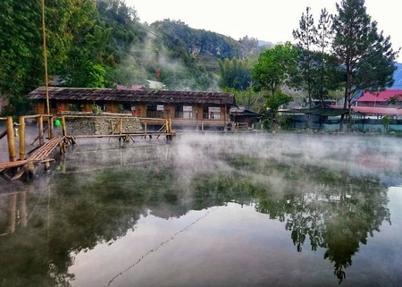 Tắm khoáng nóng Ngọc Chiến Mù Cang Chải