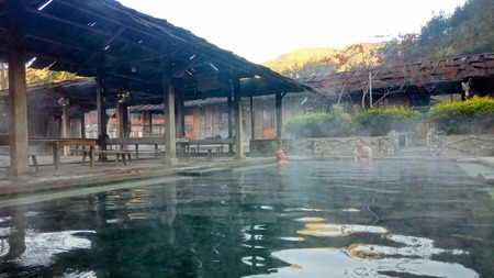 Tắm khoáng nóng Ngọc Chiến Mù Cang Chải