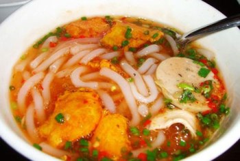 bánh canh - unique travel